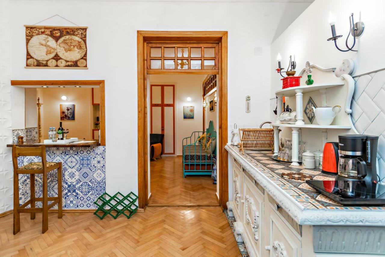 ★ Blue Door Rhapsody ★ - Special Stay In Old Town! Tbilisi Esterno foto