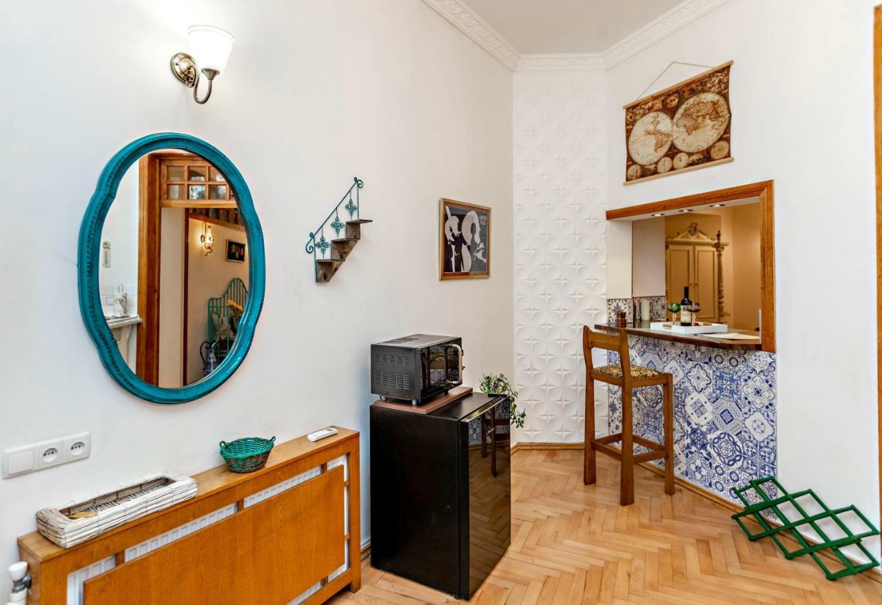 ★ Blue Door Rhapsody ★ - Special Stay In Old Town! Tbilisi Esterno foto