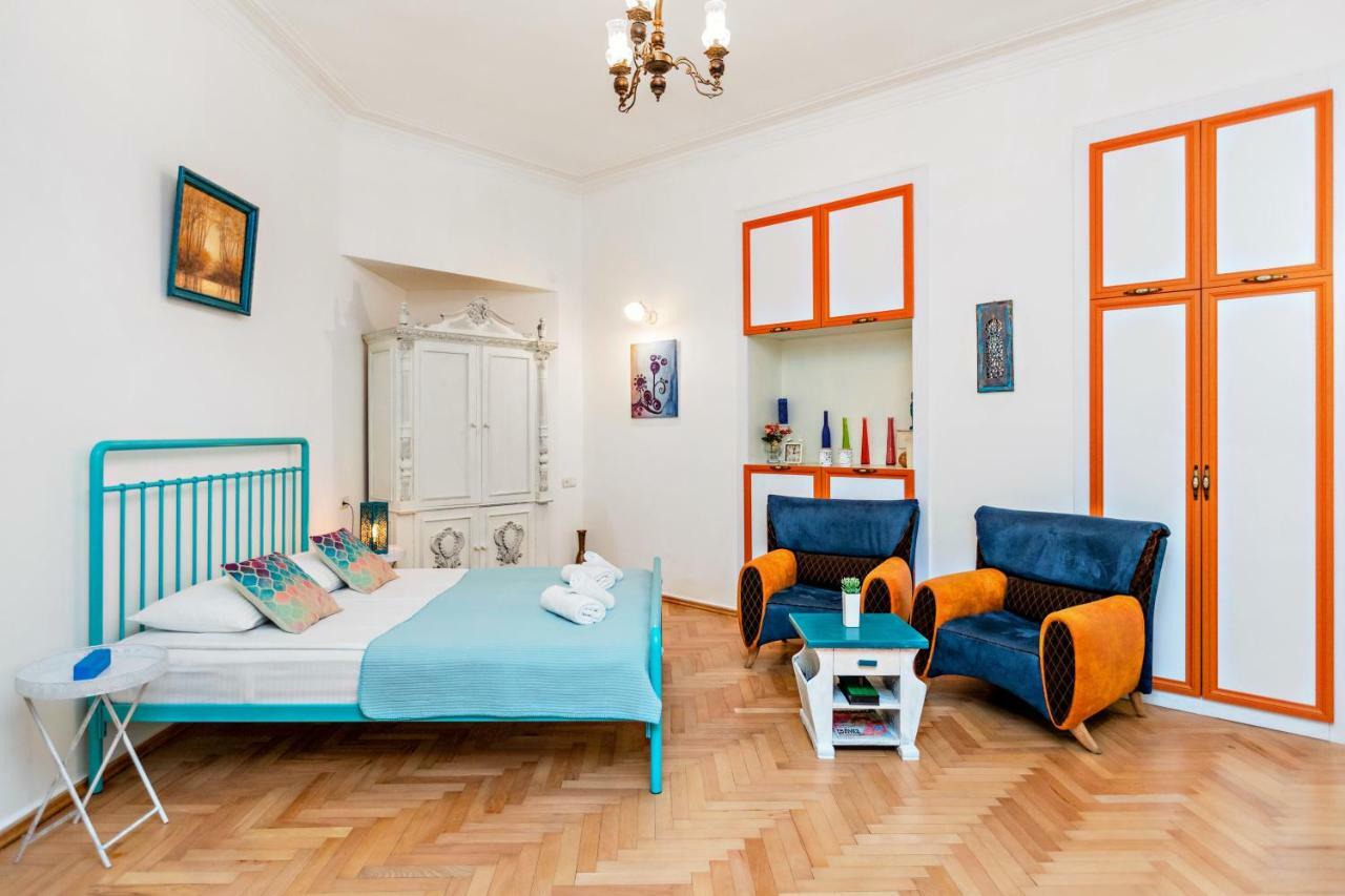 ★ Blue Door Rhapsody ★ - Special Stay In Old Town! Tbilisi Esterno foto